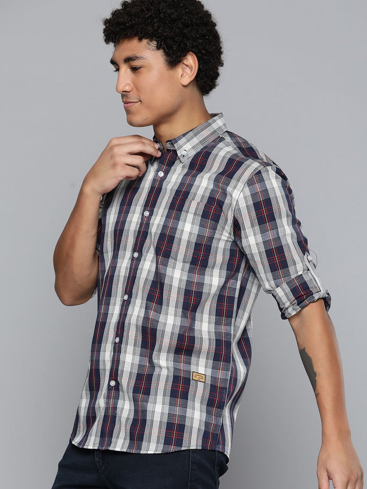 DENNISON Men Navy Blue Regular Fit Checked Casual Shirt