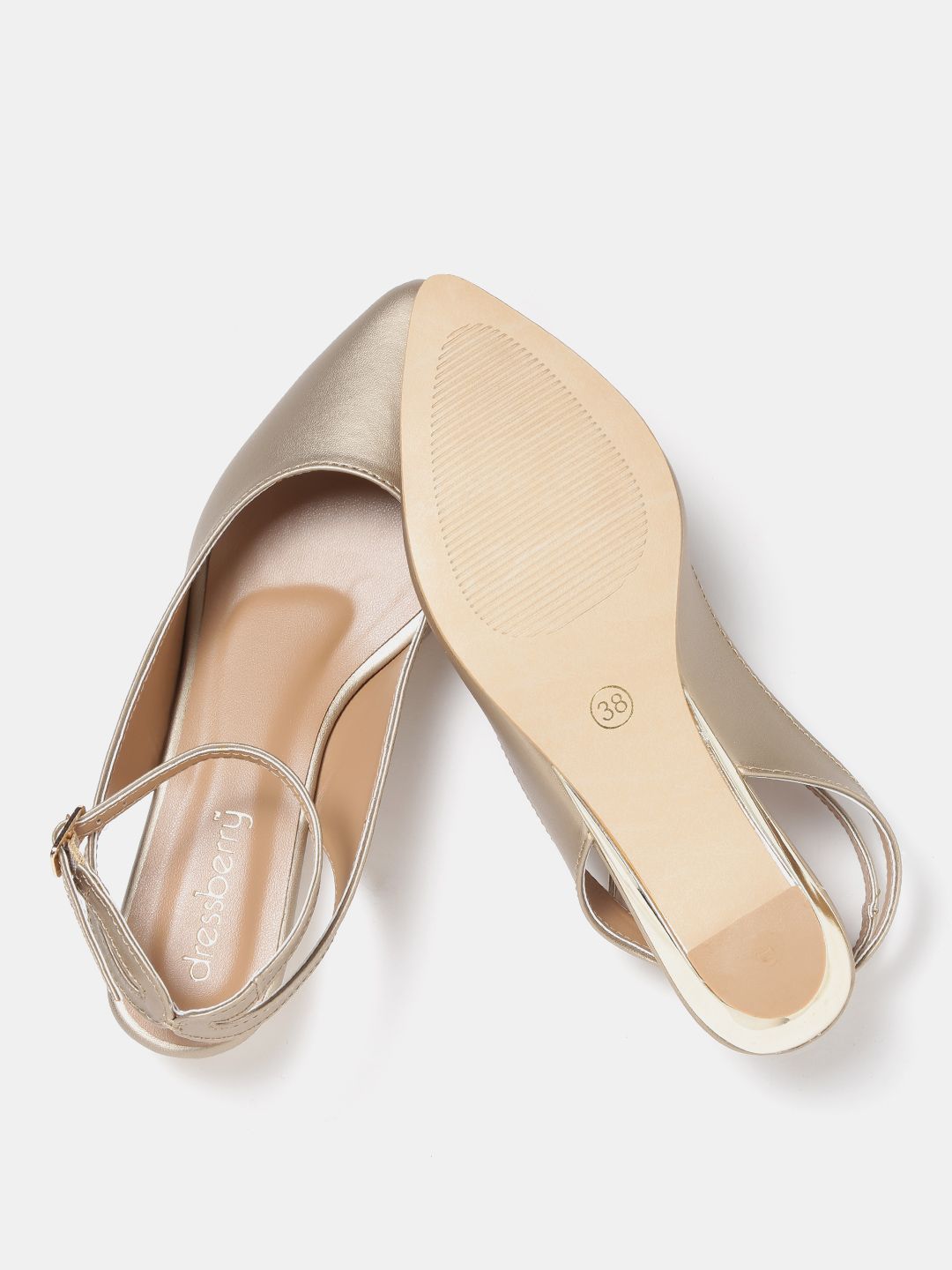 DressBerry Women Gold-Toned Ballerinas