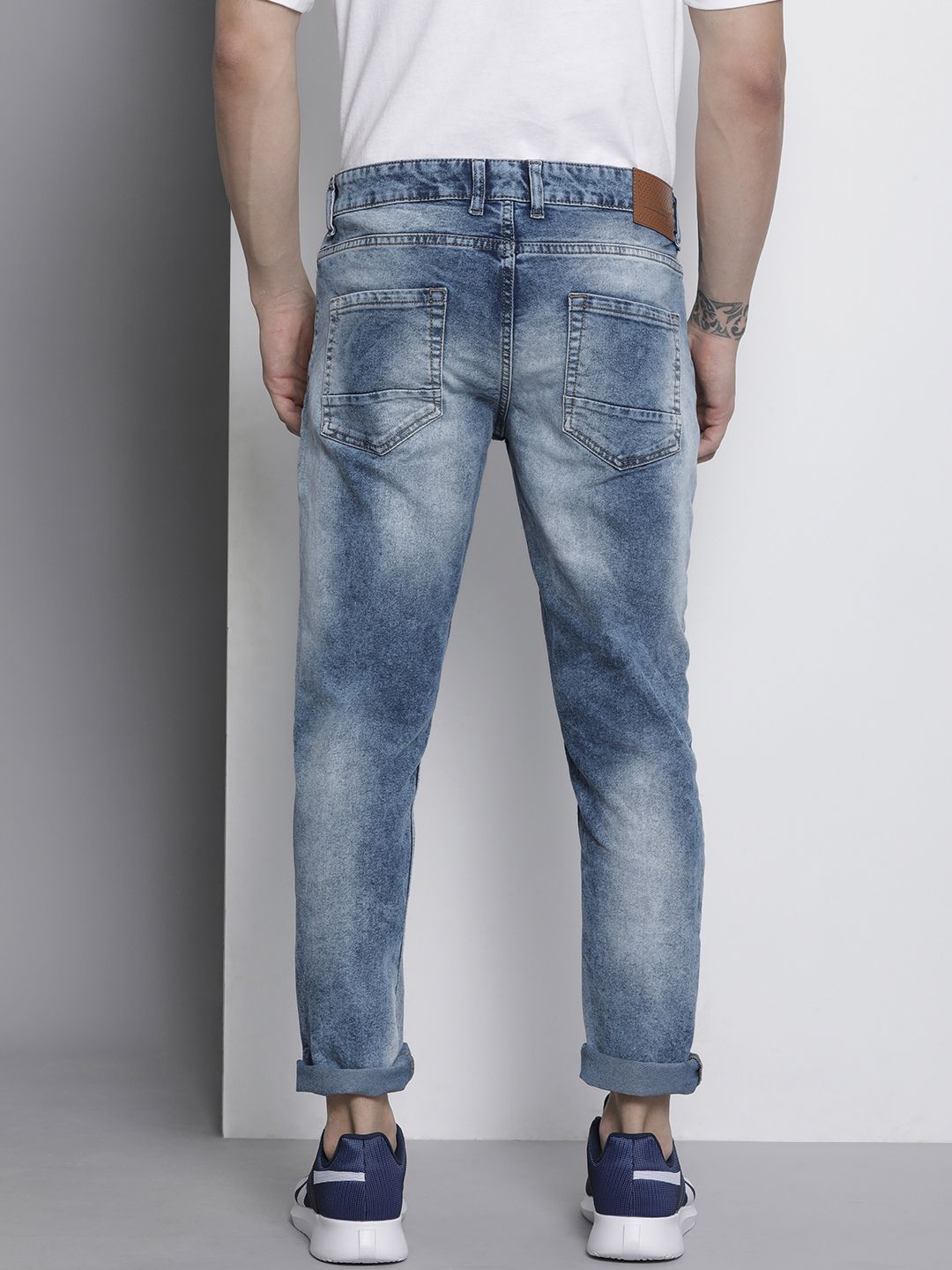 The Indian Garage Co Men Blue Slim Fit Light Fade Stretchable Jeans