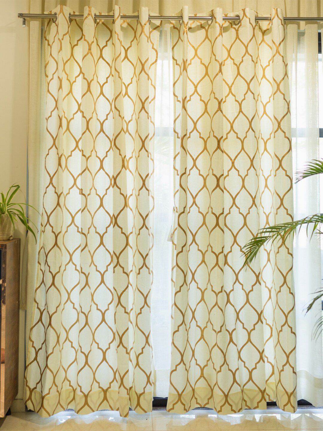 URBAN SPACE Cream-Coloured & Gold-Toned 2 Pieces Geometric Printed Cotton Door Curtains