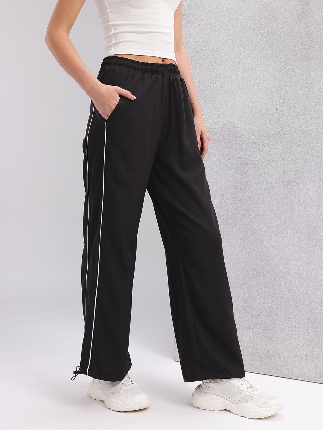 HRX by Hrithik Roshan Women Piping Detail Lifestyle Track Pants