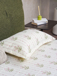 URBAN SPACE  White & Pink Floral 200 TC King Bedsheet with 2 Pillow Covers