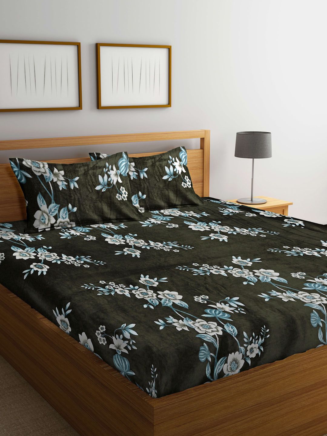 KLOTTHE Olive Floral Woolen 300 TC King Fine Bedsheet with 2 Pillow Covers-250X225 cm