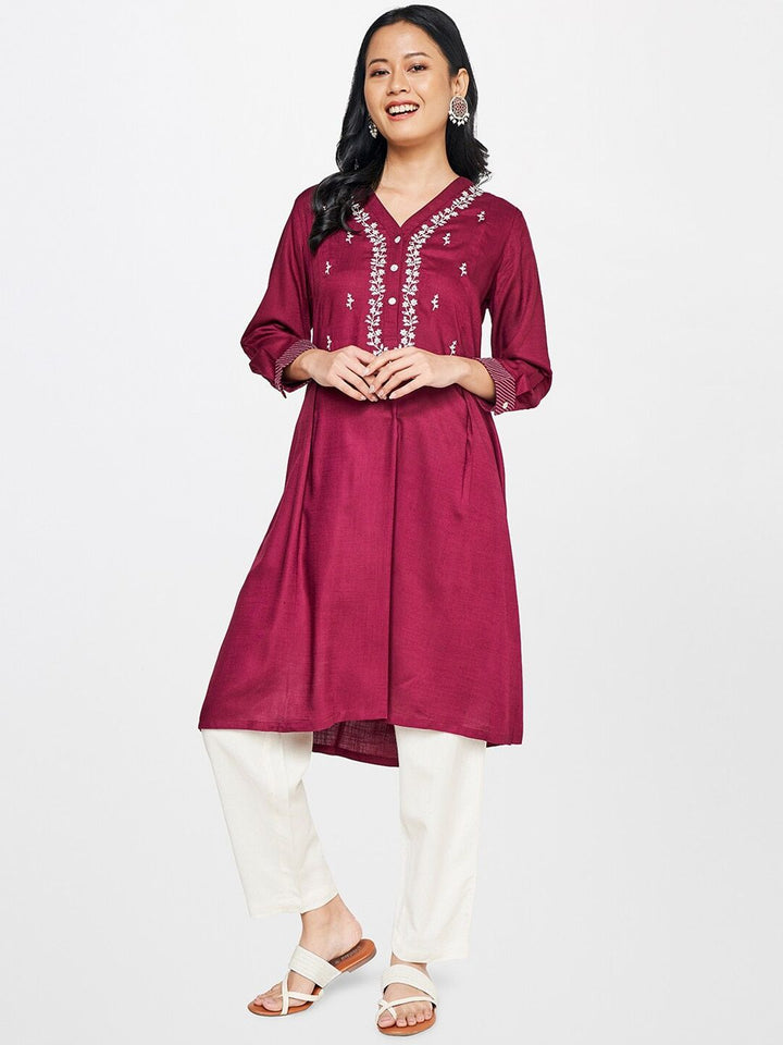 Global Desi Women Floral Embroidered Thread Work A-Line Kurta