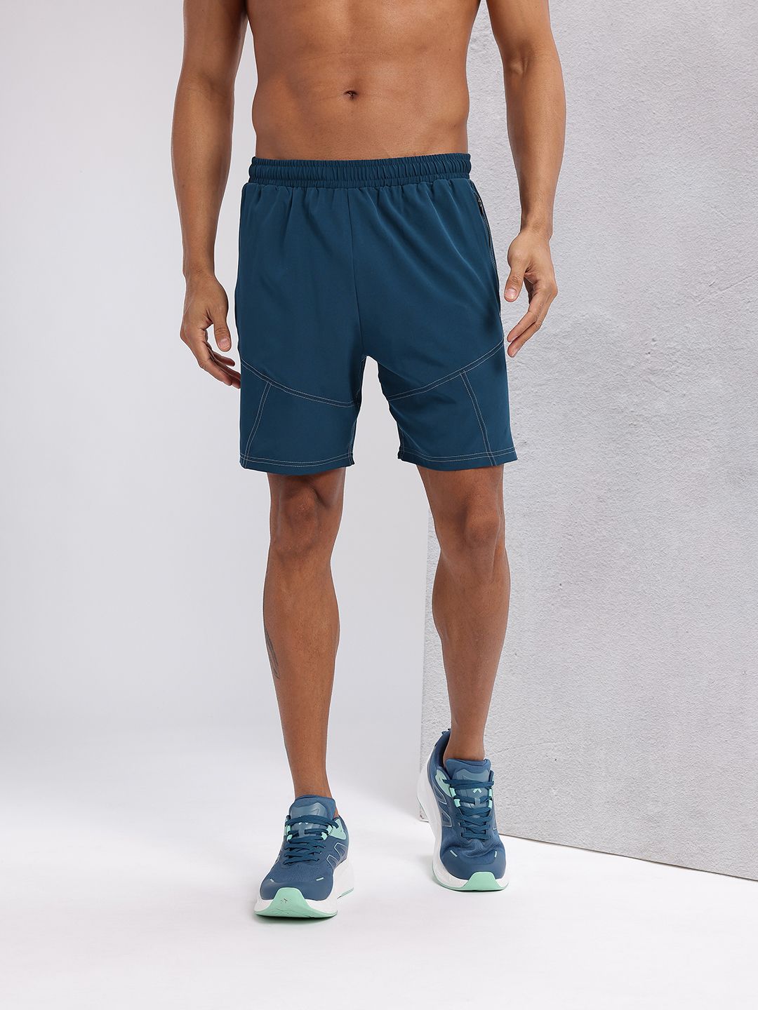 HRX by Hrithik Roshan Men Contrast Stitch Training Shorts