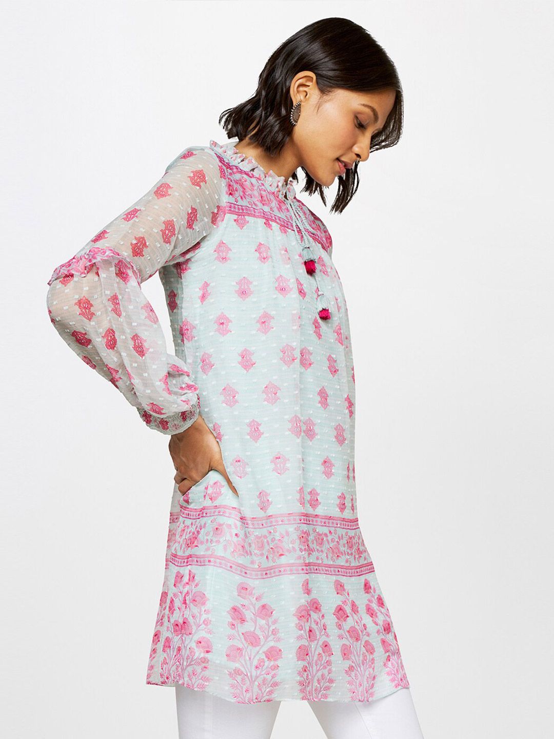 Global Desi Floral Printed Mandarin Collar Ethnic Tunic