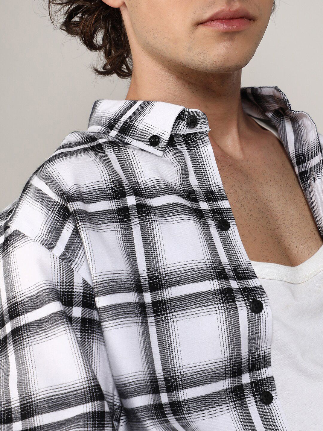 Campus Sutra White Classic Tartan Checked Cotton Casual Shirt