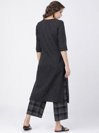 Vishudh Black Striped Printed Round Neck Straight Kurta