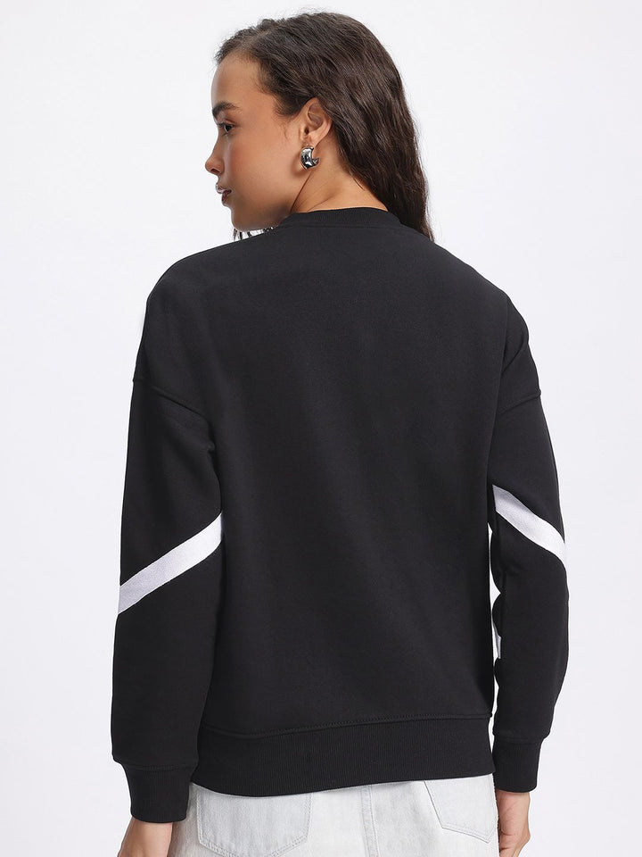 DressBerry Knit City Vibes Contrast Bow Detail Sweatshirt