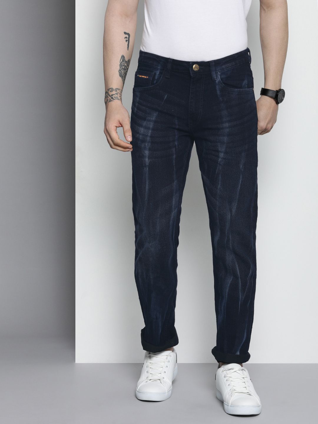 The Indian Garage Co Men Slim Straight Fit Light Fade Stretchable Jeans