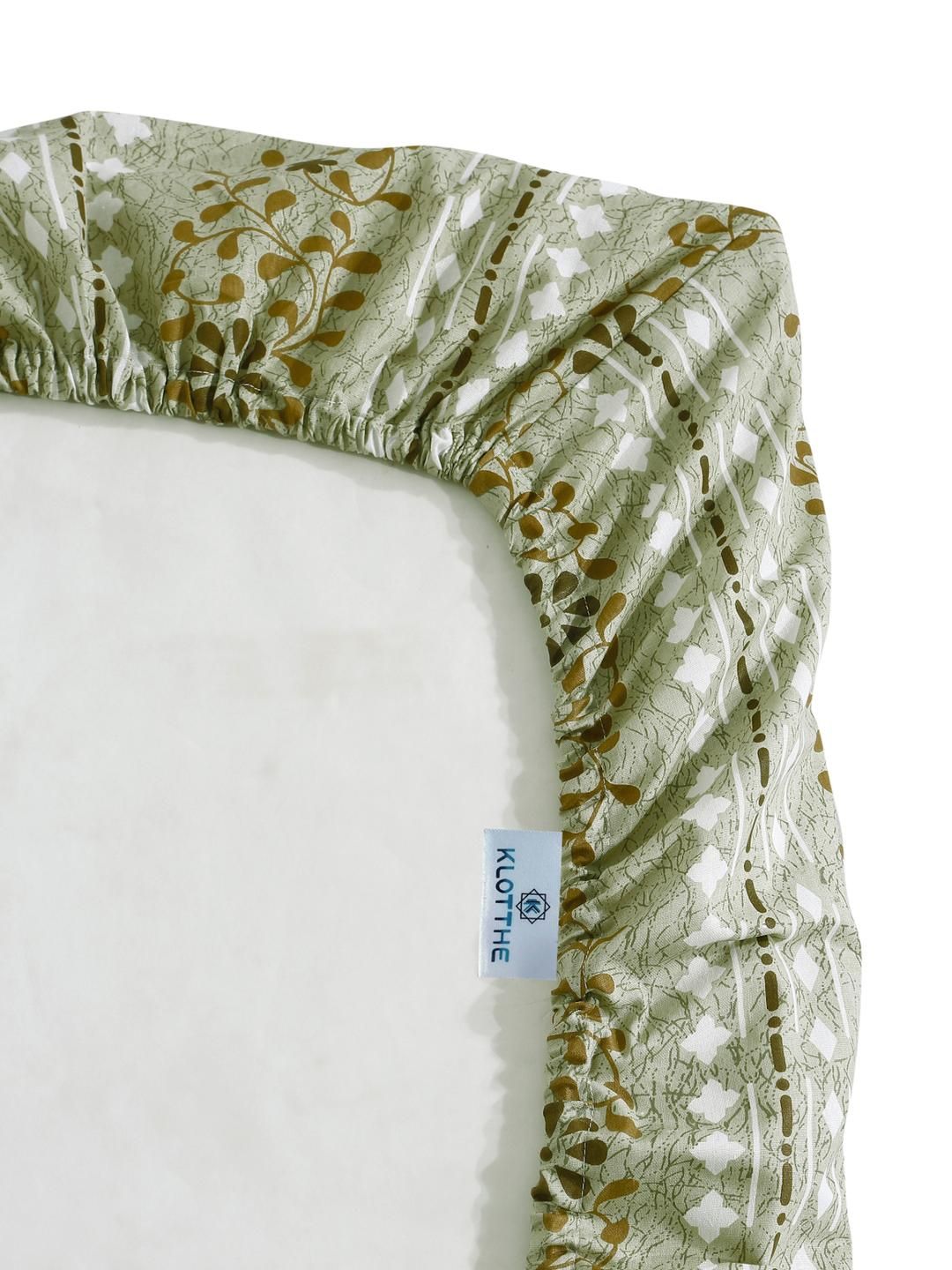 KLOTTHE Green Floral Printed Fitted 400 TC Cotton King Bedsheet & 2 Pillow Covers