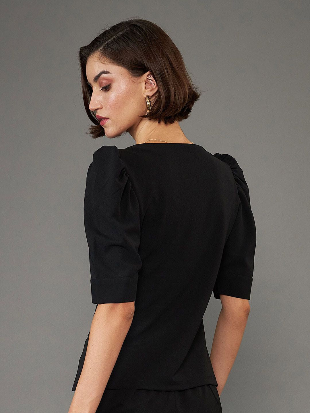 SASSAFRAS worklyf Sweetheart Neck Puff Sleeves Top