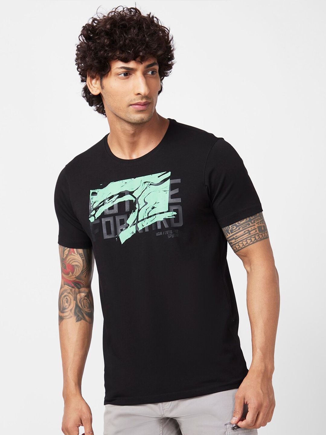 SPYKAR Graphic Printed Slim Fit Cotton T-Shirt
