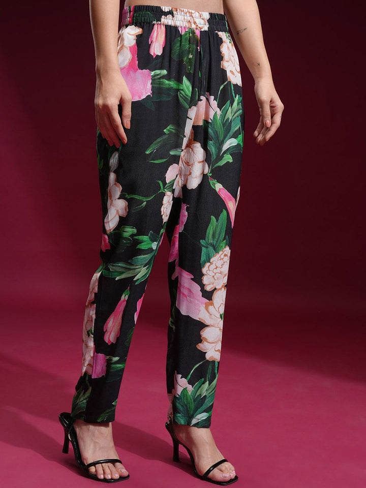 Vishudh Women Printed V-Neck Kurta Slim Pants Co-Ord Set