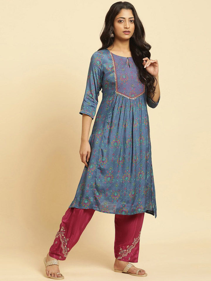 W Floral Woven Design Sequinned Pleated Kurta