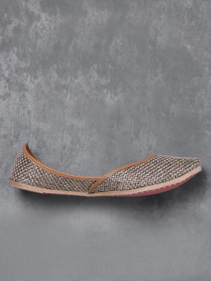 Anouk Women Brown Basketweave Mojaris