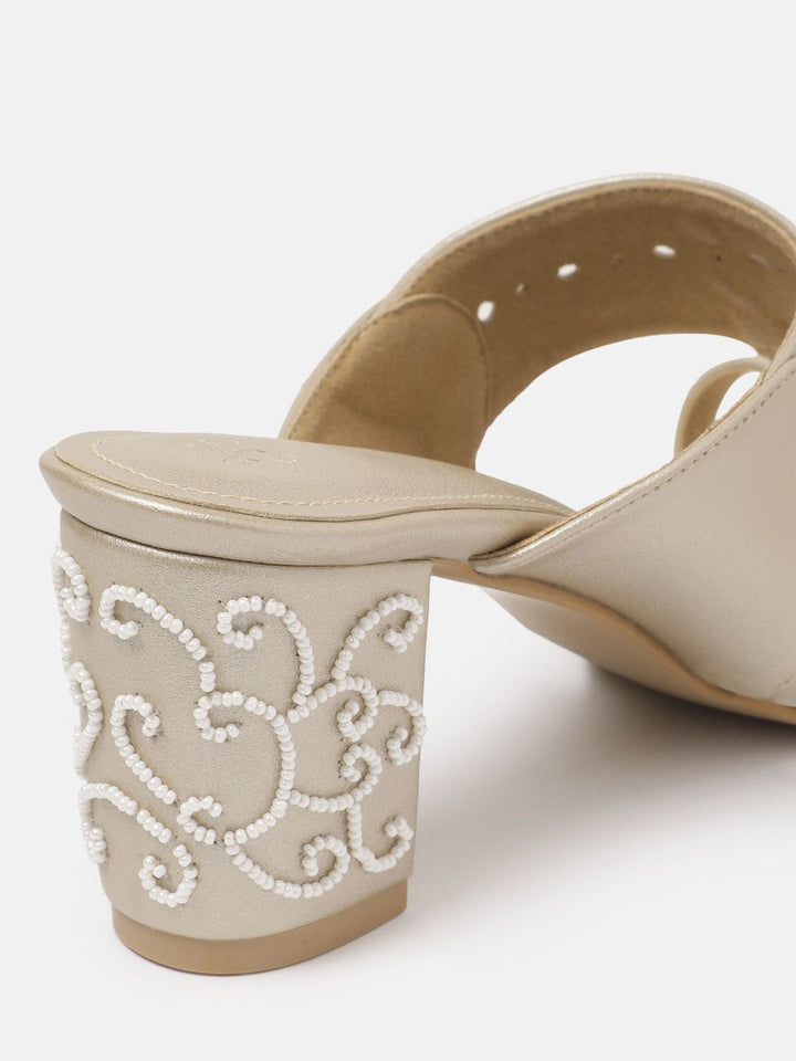 House of Pataudi Ethnic Embellished Block Heel Sandals