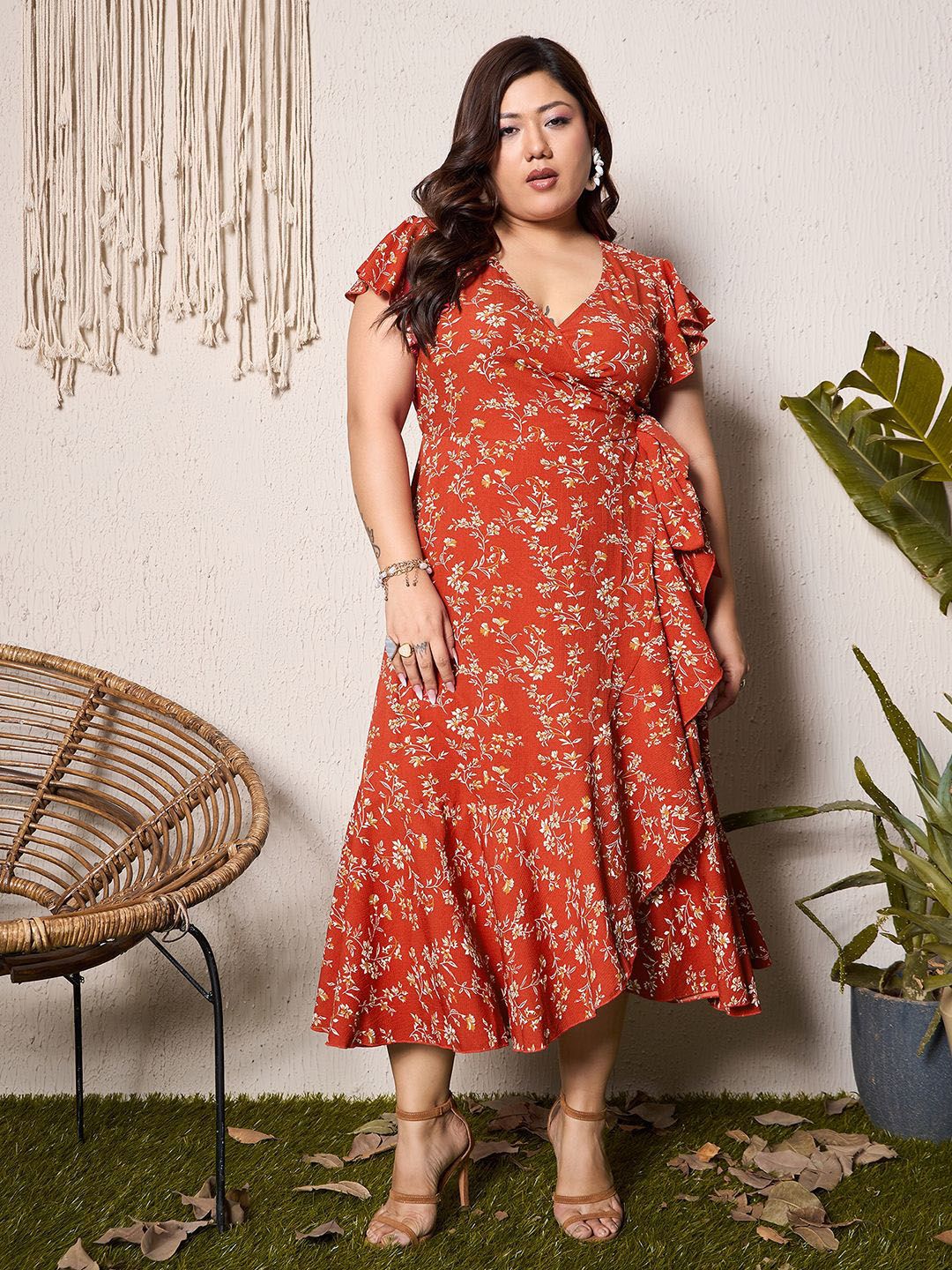 Berrylush Curve Women Floral Print Flutter Sleeve Fit & Flare Midi Dress