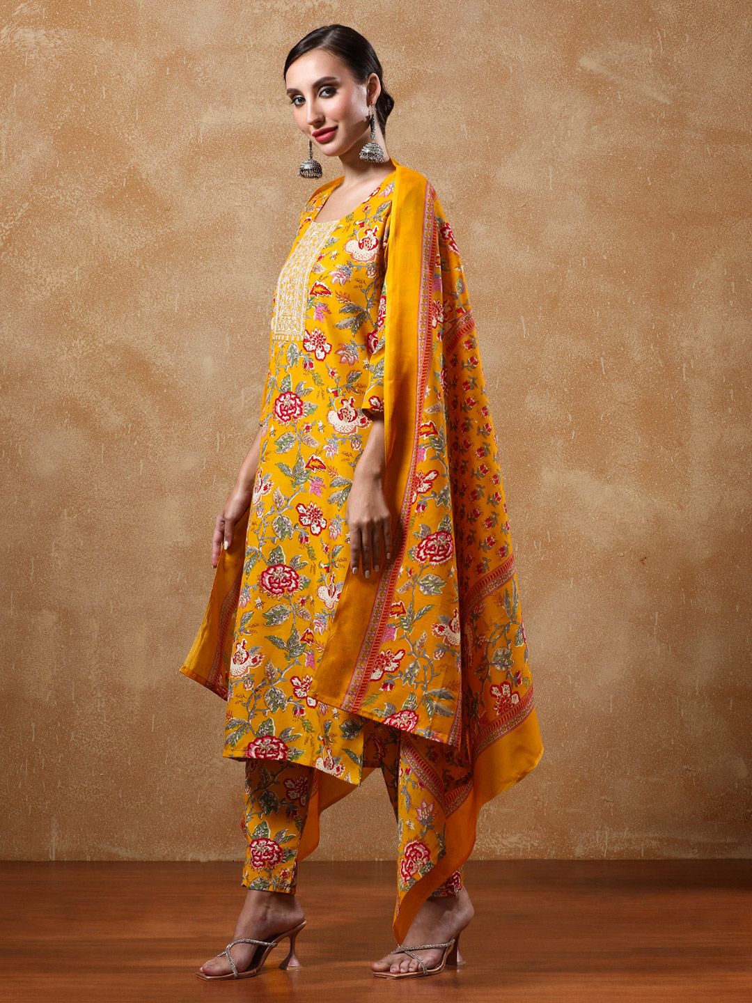 Varanga Women Floral Yoke Design Straight Kurta with Trousers & Dupatta