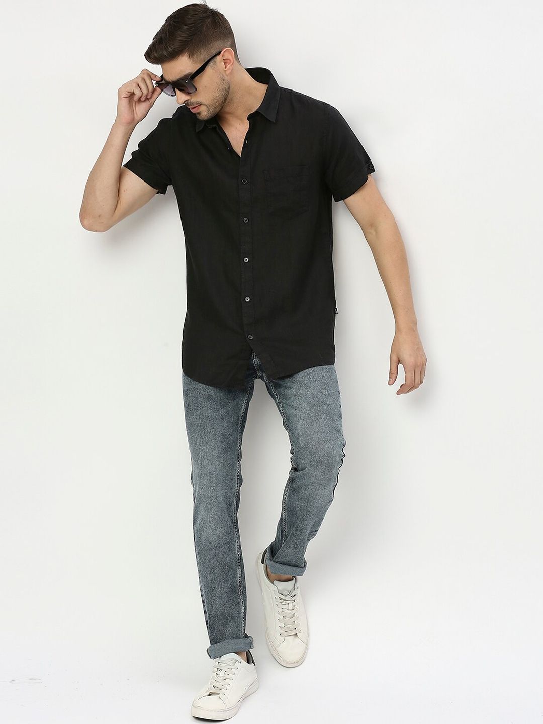 SPYKAR Men Slim Fit Low-Rise Heavy Fade Stretchable Cotton Jeans