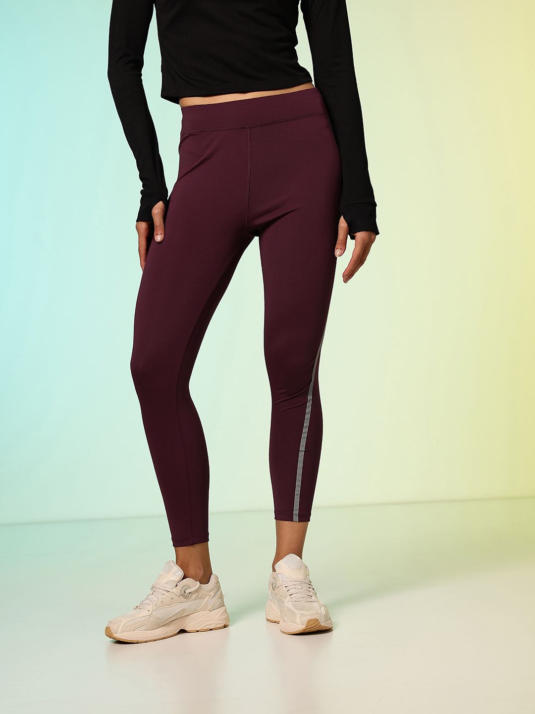 HRX by Hrithik Roshan Women Haptic Pulse Story Rapid-Dry Printed Running Tights
