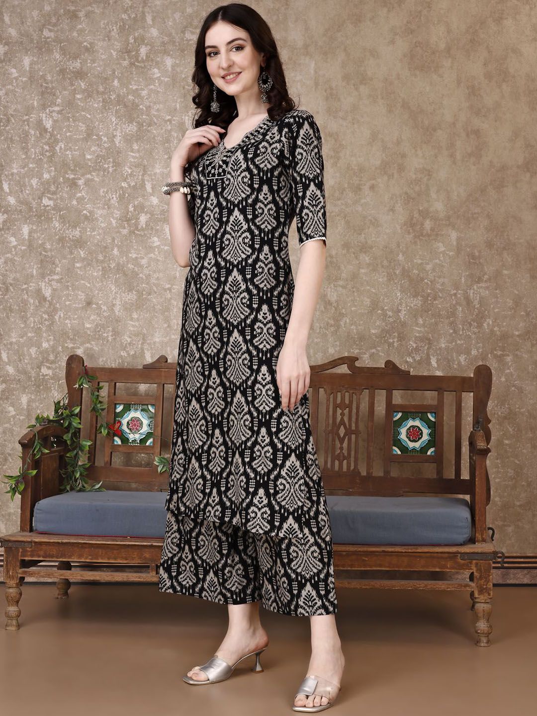 KALINI Ethnic Motifs Printed V-Neck Tunic With Palazzo