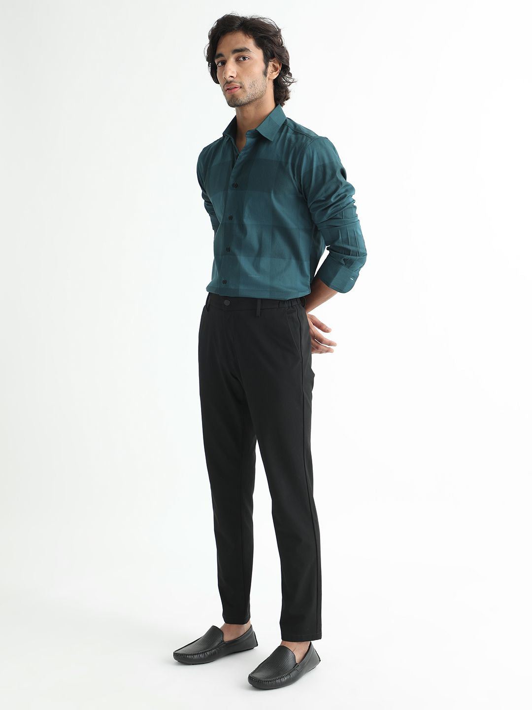 RARE RABBIT Men Santhe Checked Slim Fit Cotton Shirt