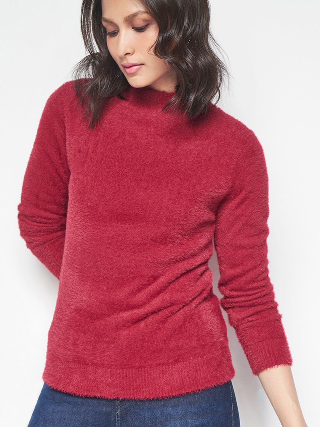 AND Round Neck Long Sleeves Top