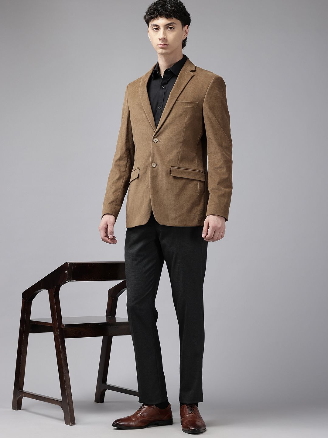 Park Avenue Textured Slim Fit Blazer