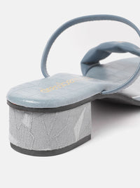 DressBerry Quilt Textured Block Sandals