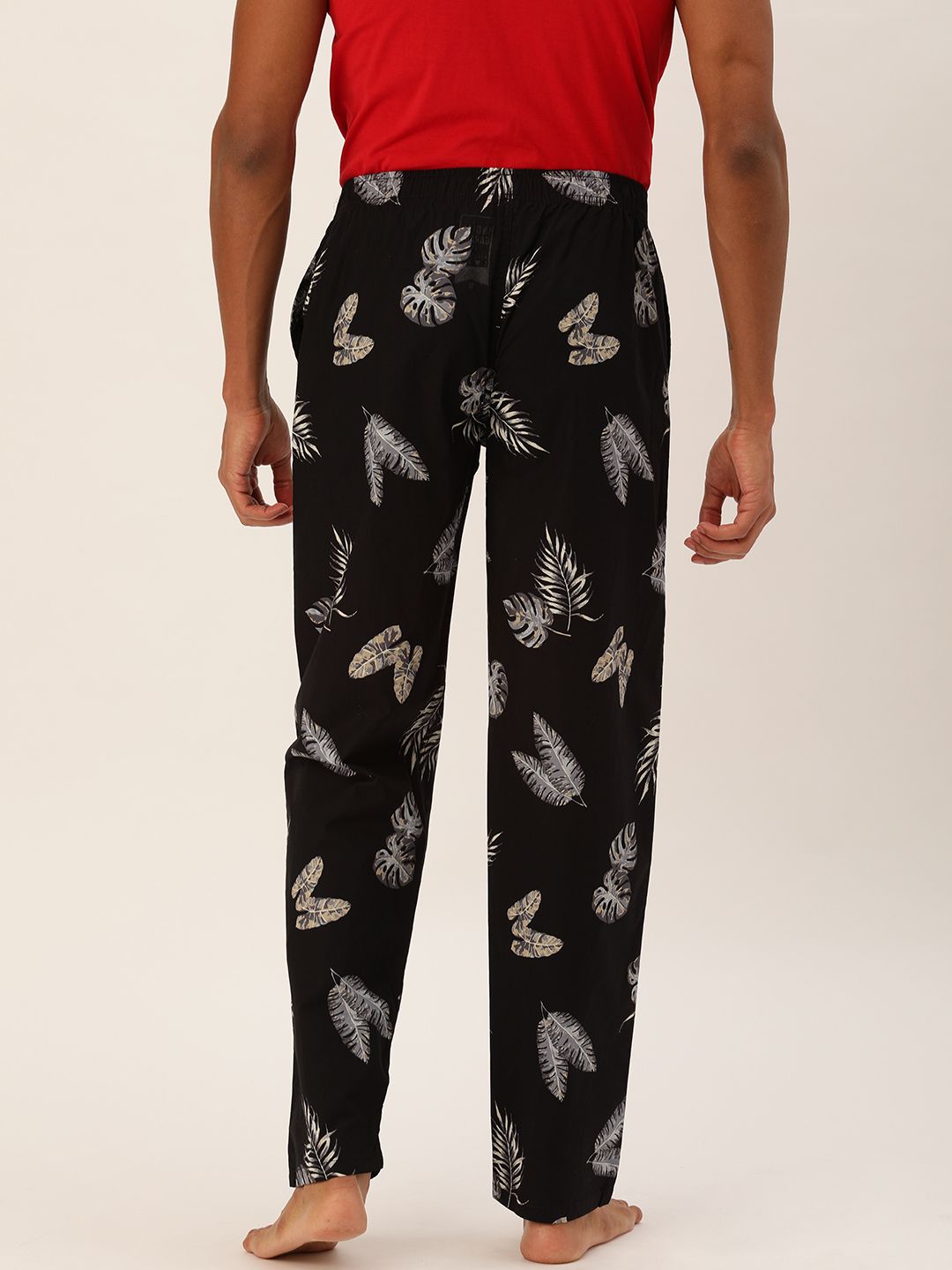 The Indian Garage Co Men Black & White Tropical Printed Lounge Pants