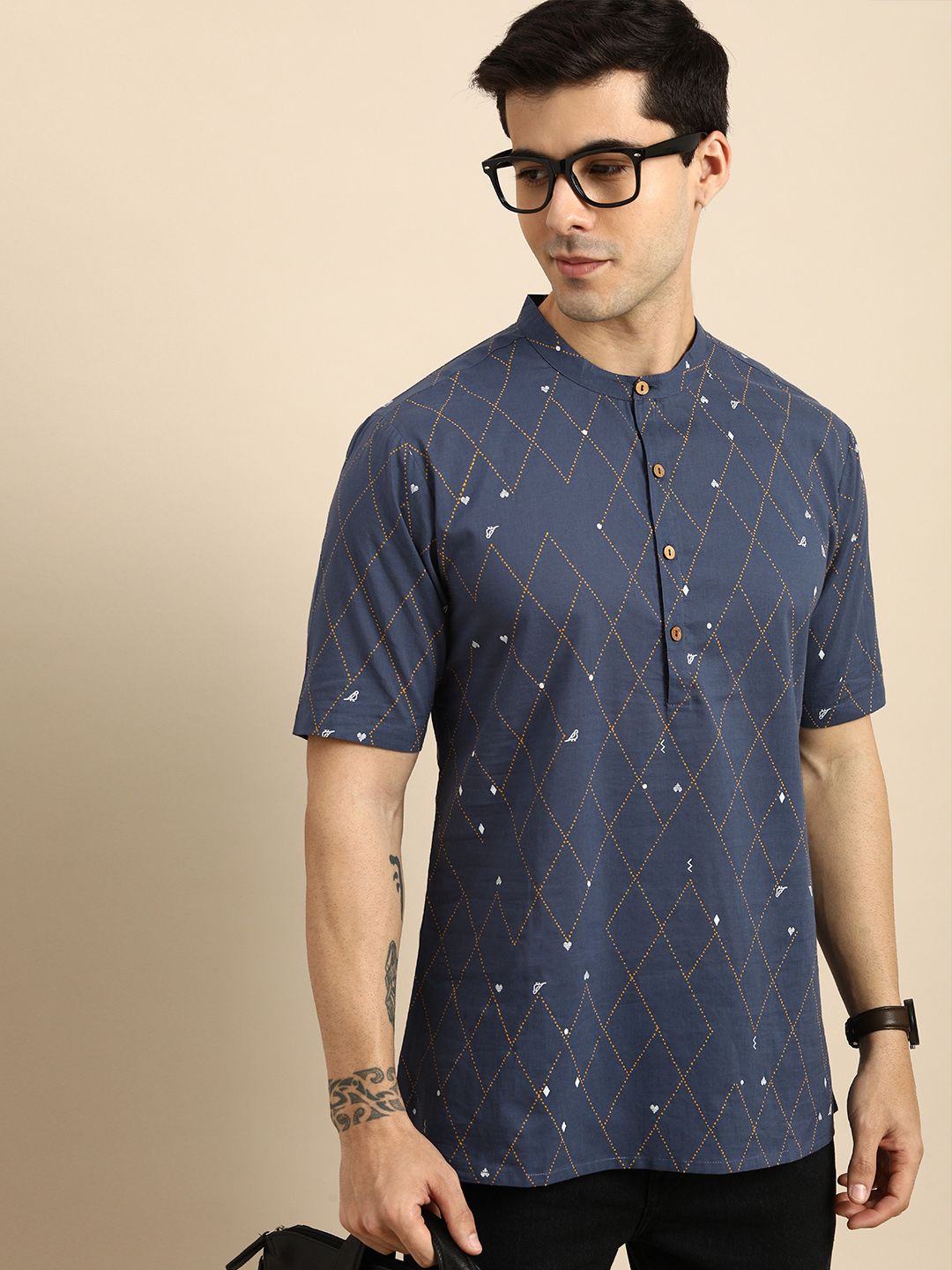 Anouk Men Navy Blue & White Geometric Printed Short Kurta
