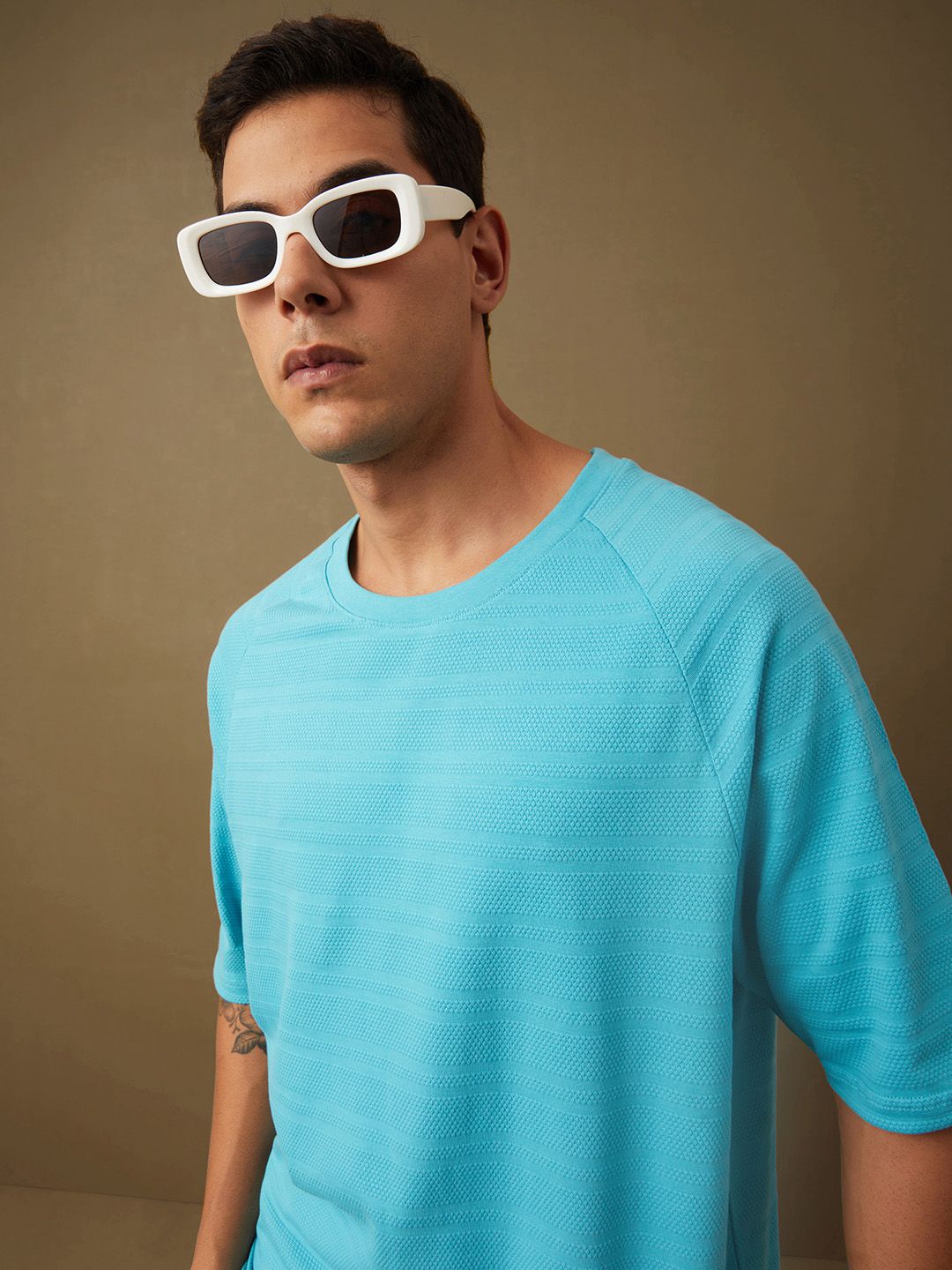 DILLINGER Men Solid Popcorn Structure Oversized Raglan T-Shirt