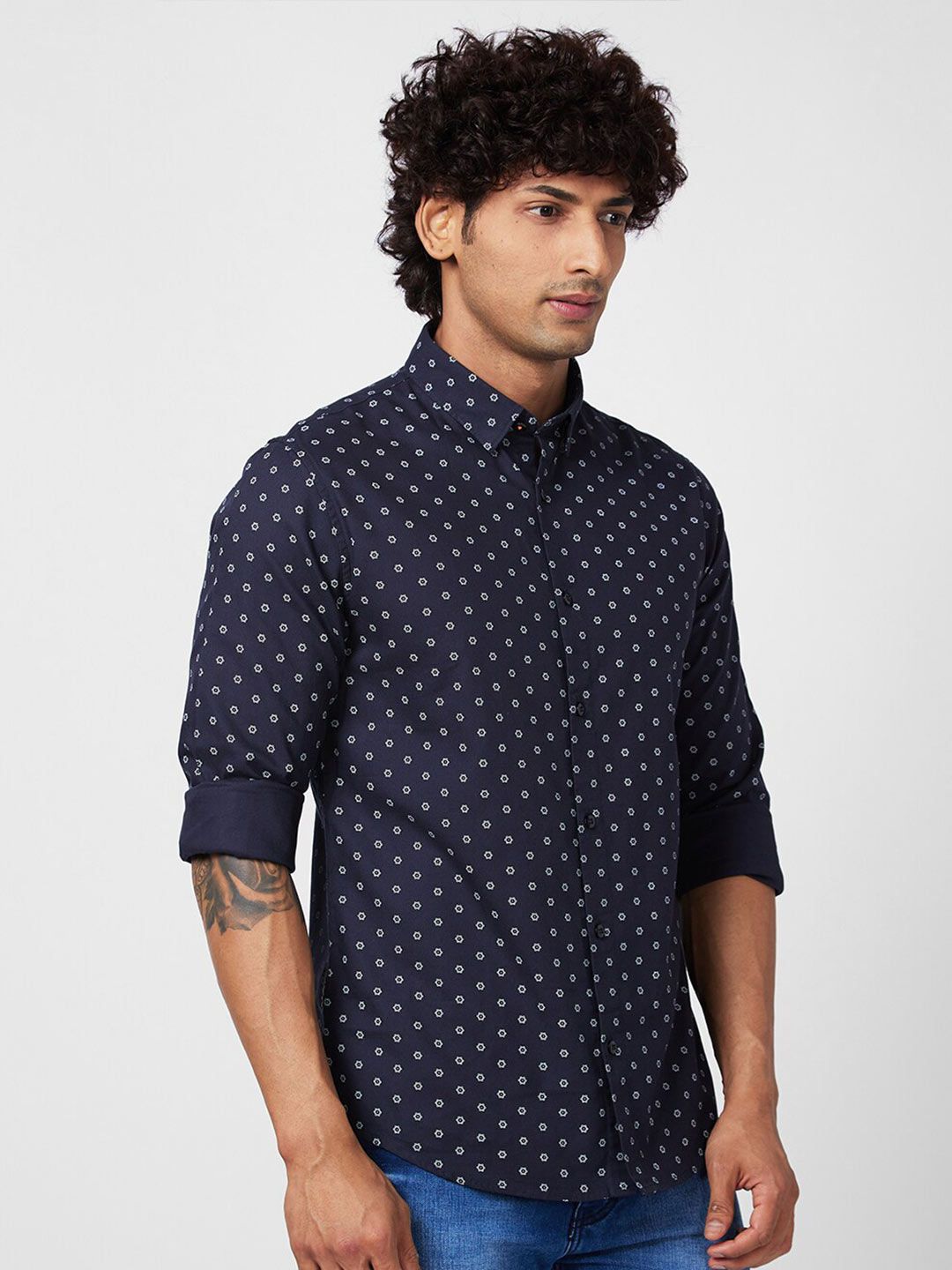 SPYKAR Slim Fit Geometric Printed Pure Cotton Casual Shirt