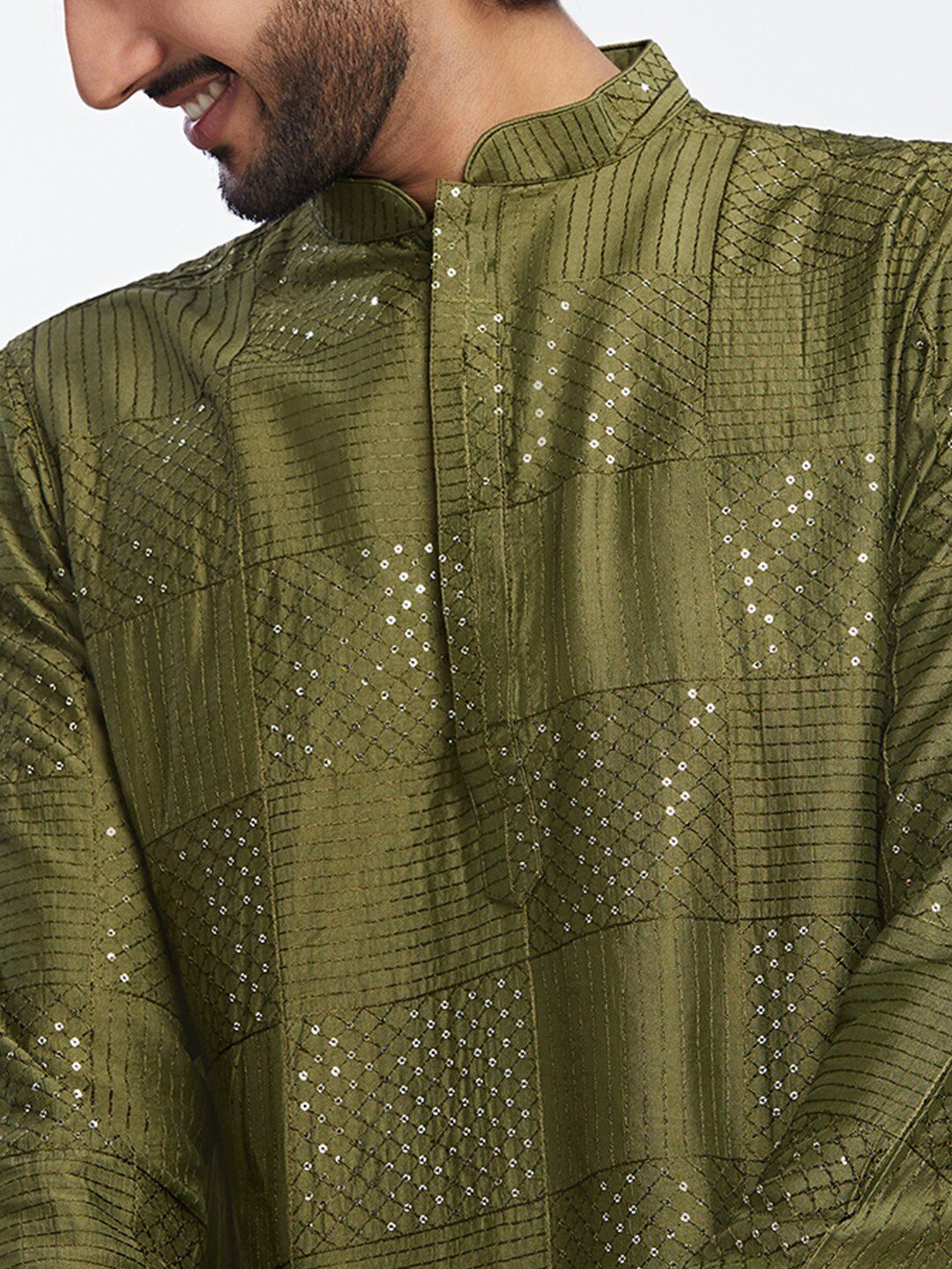 KISAH Geometric Embroidered Sequinned Straight Kurta