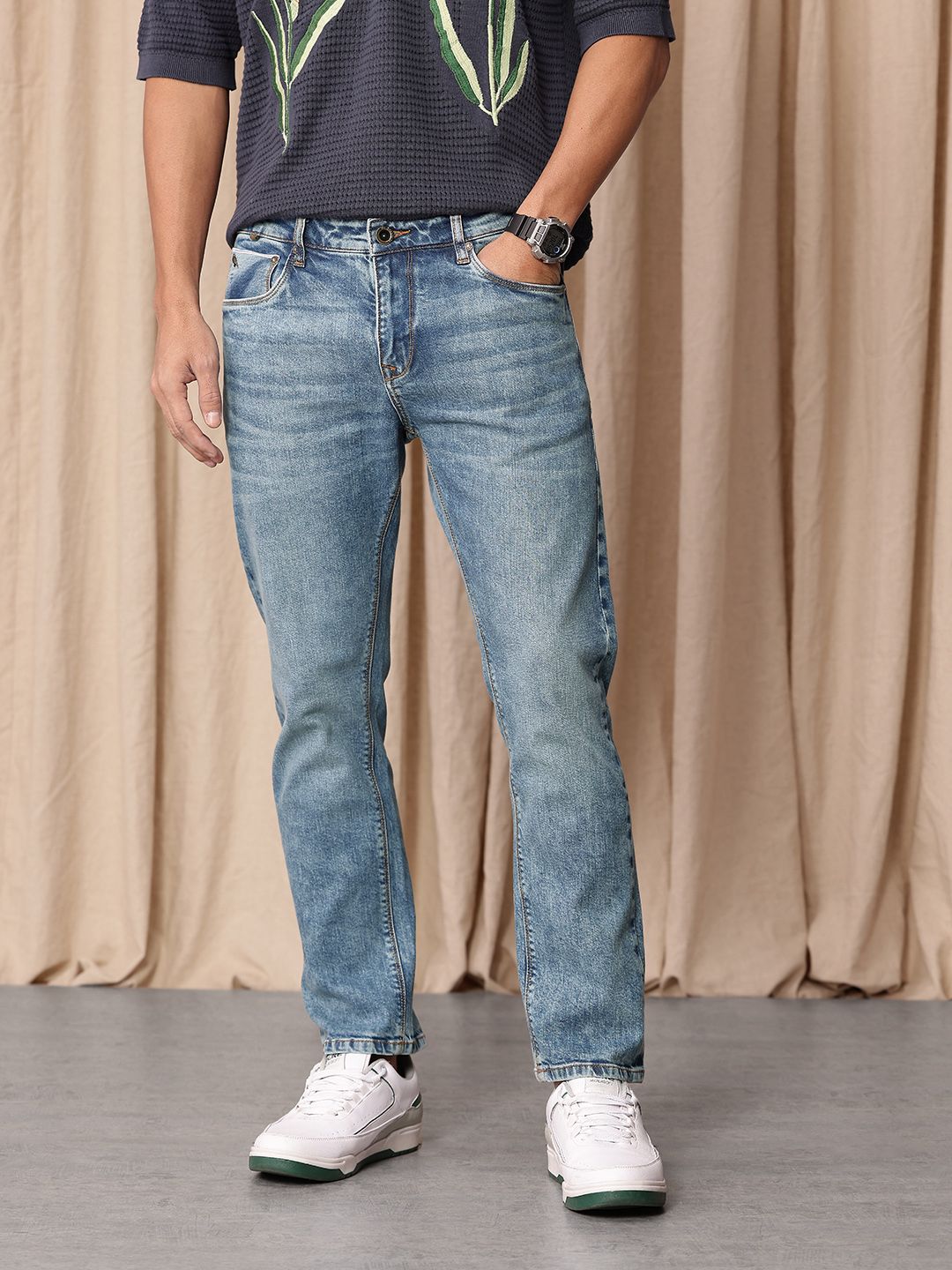 Mr Bowerbird Men Slim Fit Mid-Rise Heavy Fade Stretchable Jeans