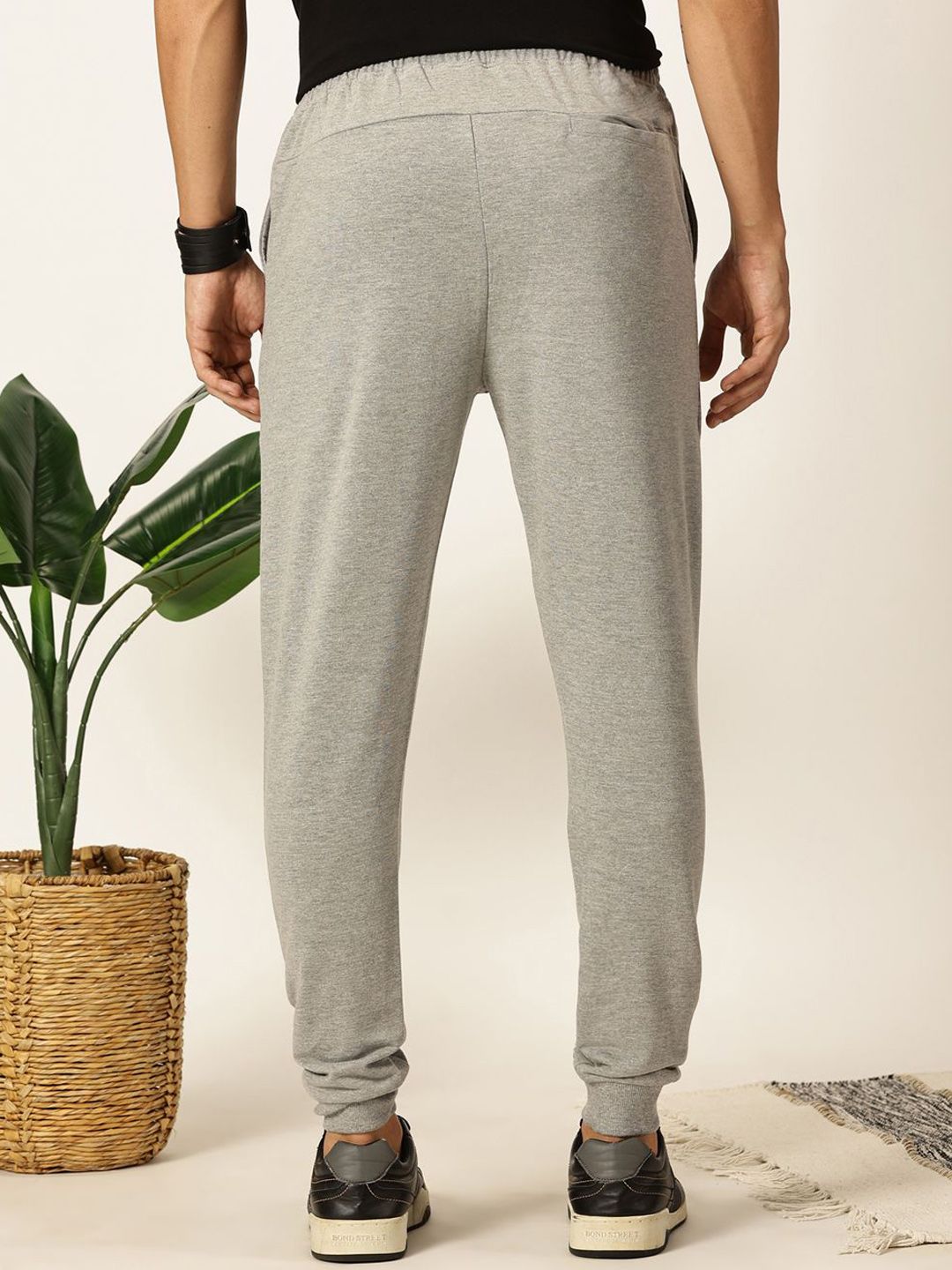 Thomas Scott Men Slim Fit Mid-Rise Joggers