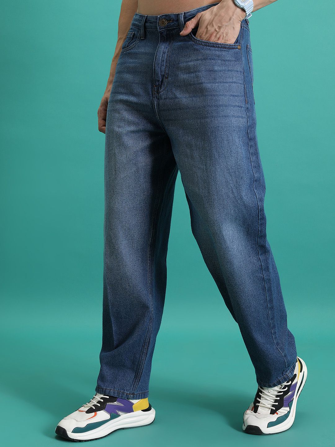 HIGHLANDER Men Loose Baggy Fit Clean Look Light Fade Cotton Jeans