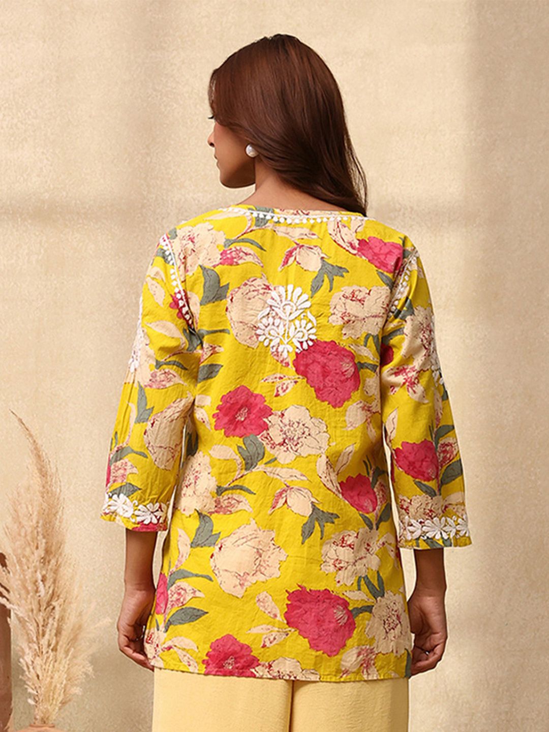 House of Chikankari Women Yellow Cotton Chikankari Embroidered Kurta