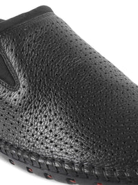 Mochi Men Black Textured Leather Slip-Ons