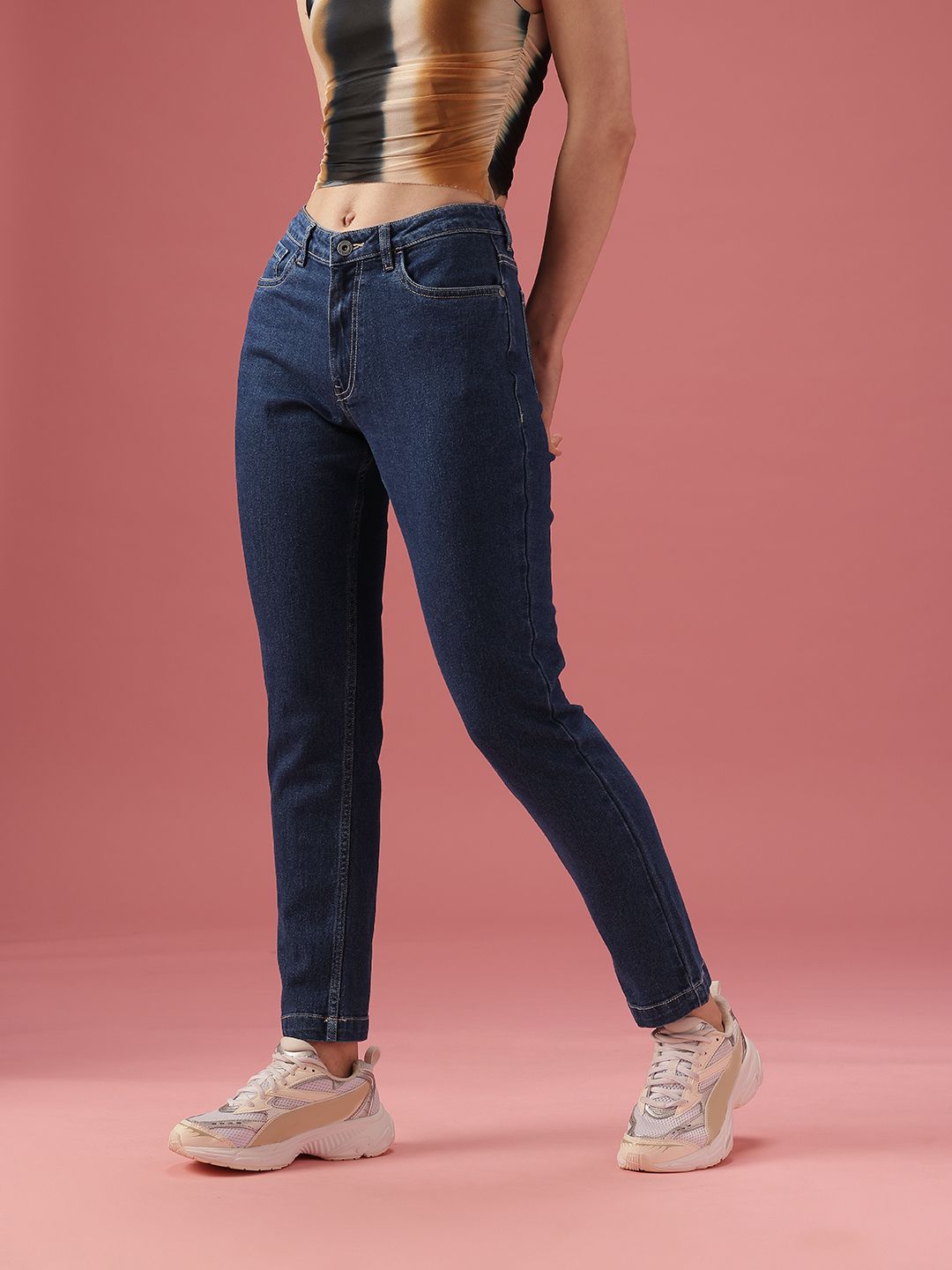 DressBerry Women Boyfriend Fit High-Rise Light Fade Stretchable Jeans