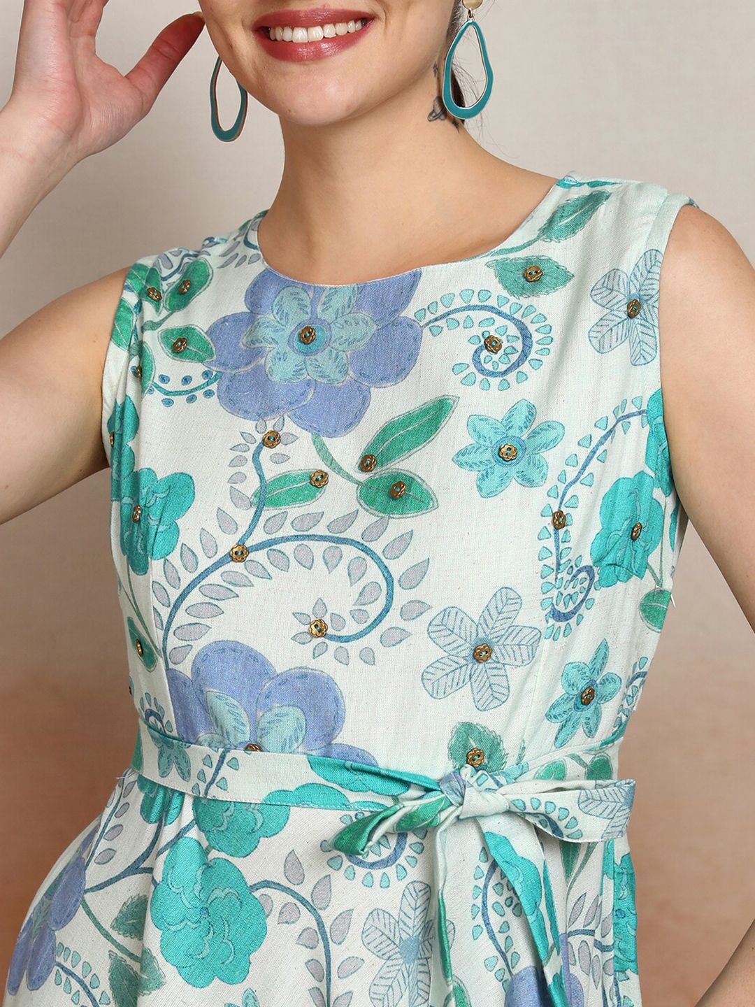 Vishudh Women Floral Print Fit & Flare Midi Dress