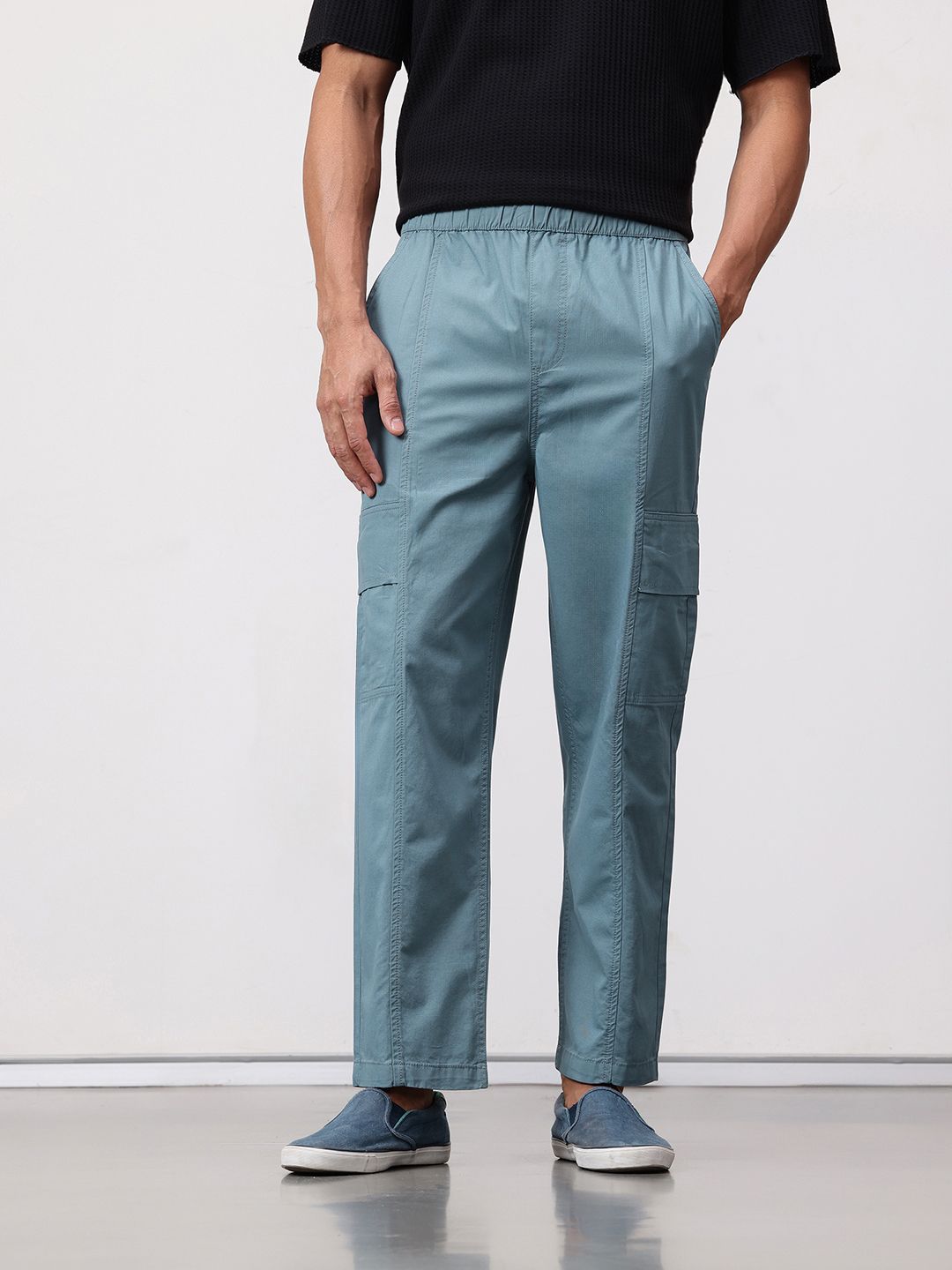 ether Men Mid-Rise Relaxed Fit Cargos