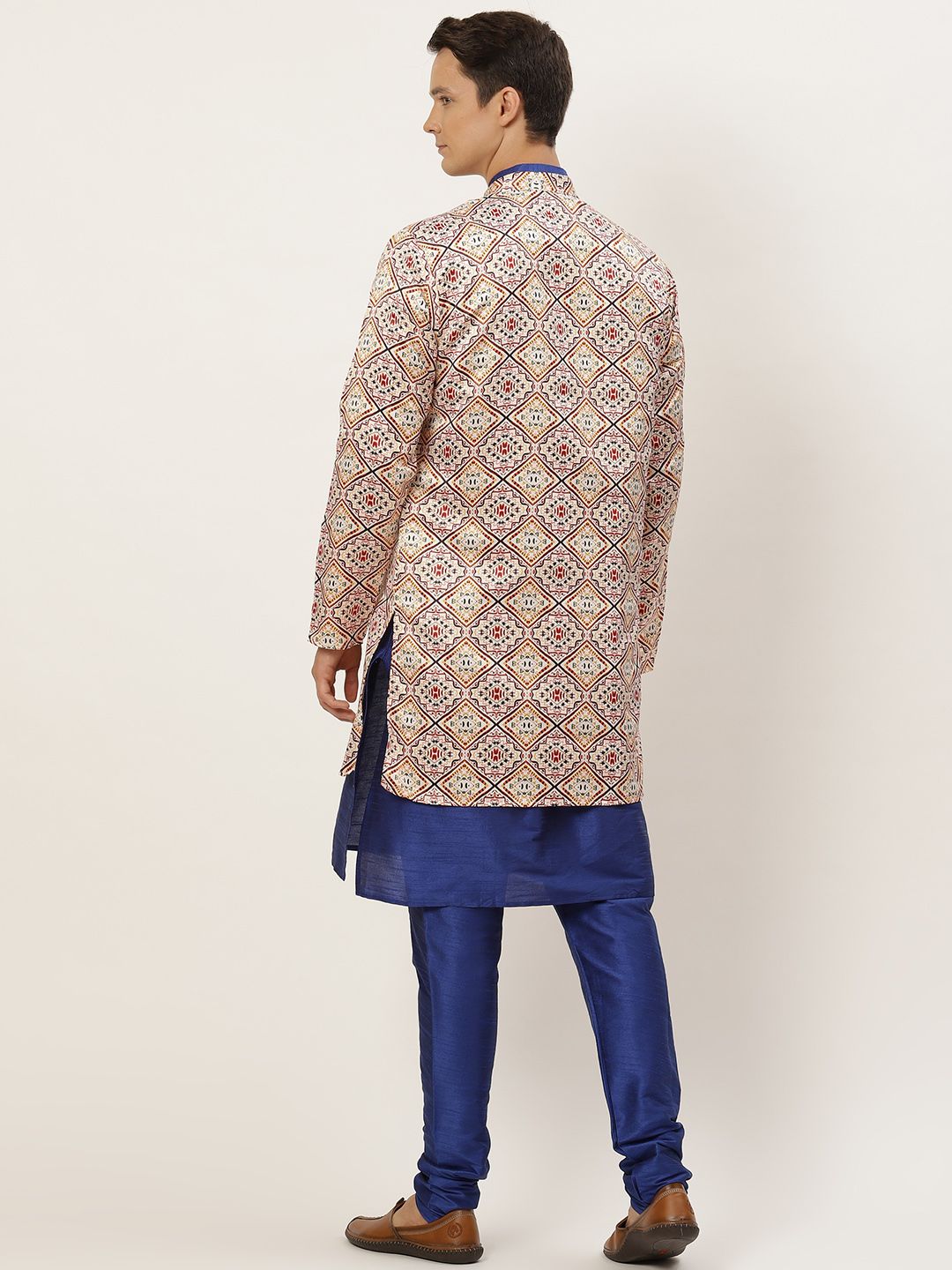 SOJANYA Men Blue Kurta with Churidar & Jacket