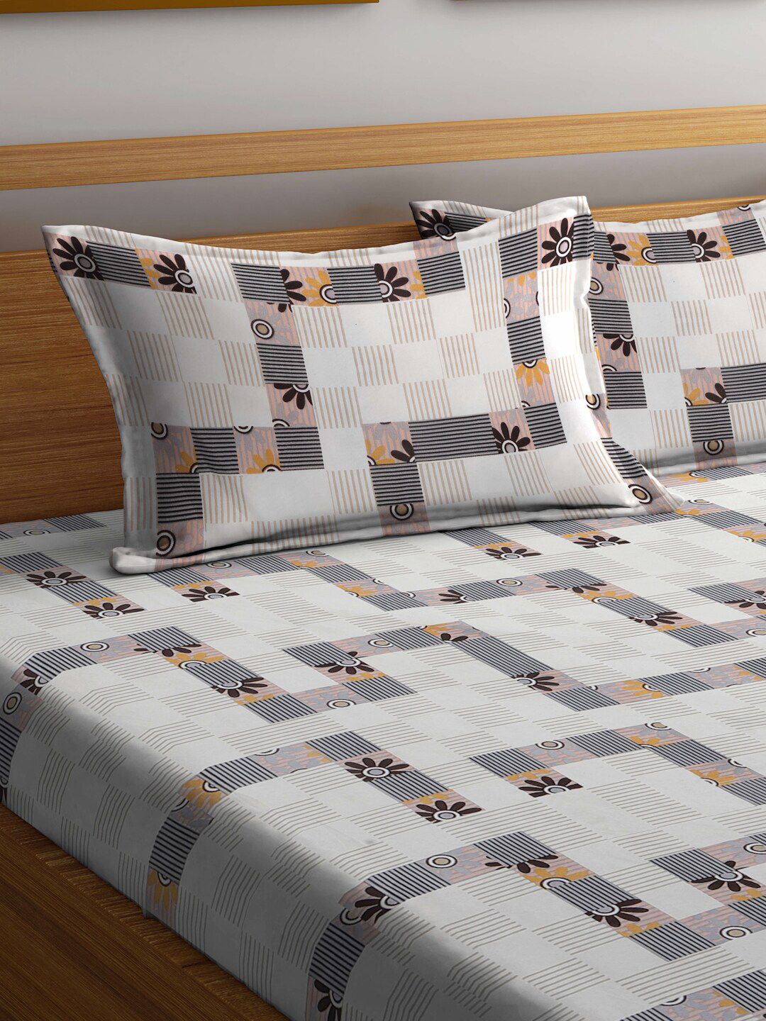 KLOTTHE White Fitted 300 TC King Fine Bedsheet with 2 Pillow Covers-250X225 cm