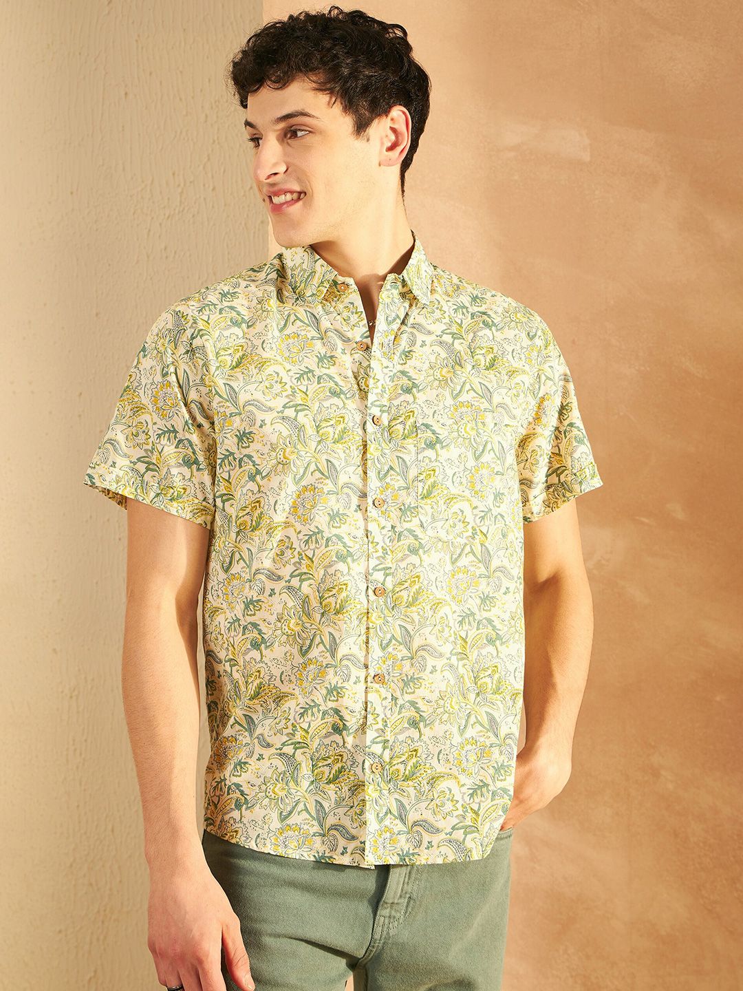 DENNISON Smart Floral Printed Spread Collar Cotton Oversized Lightweight Shirt