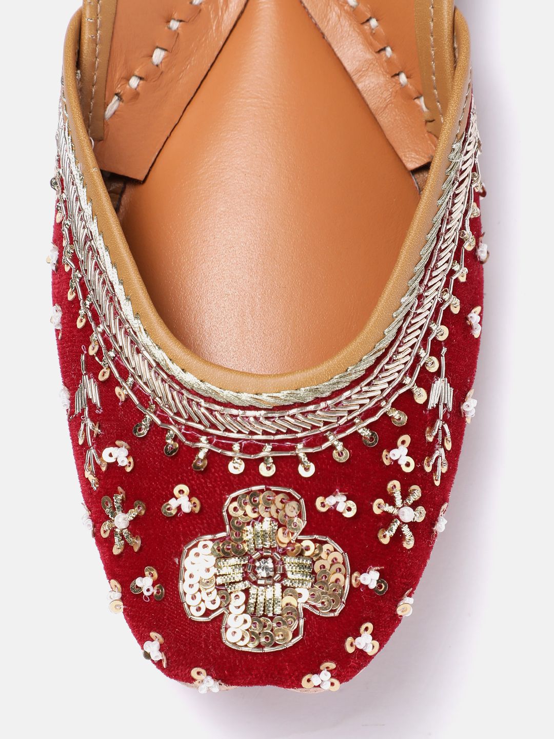 House of Pataudi Leather Embellished Ethnic Mojaris