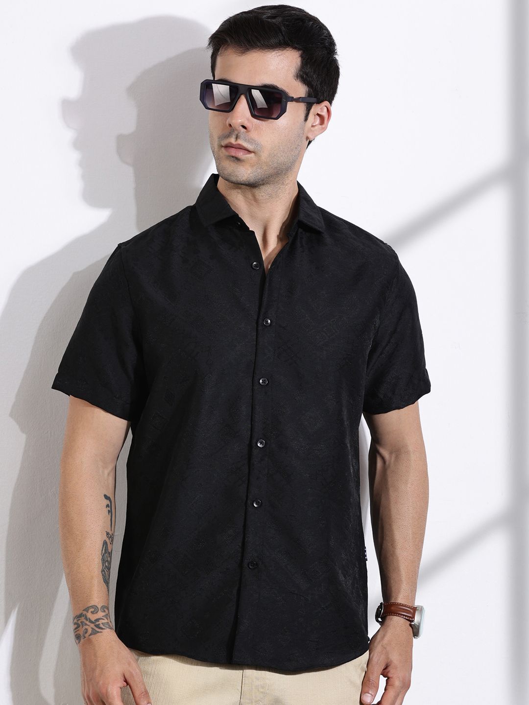 Thomas Scott Men Smart Slim Fit Cutaway Collar Textured Casual Shirt
