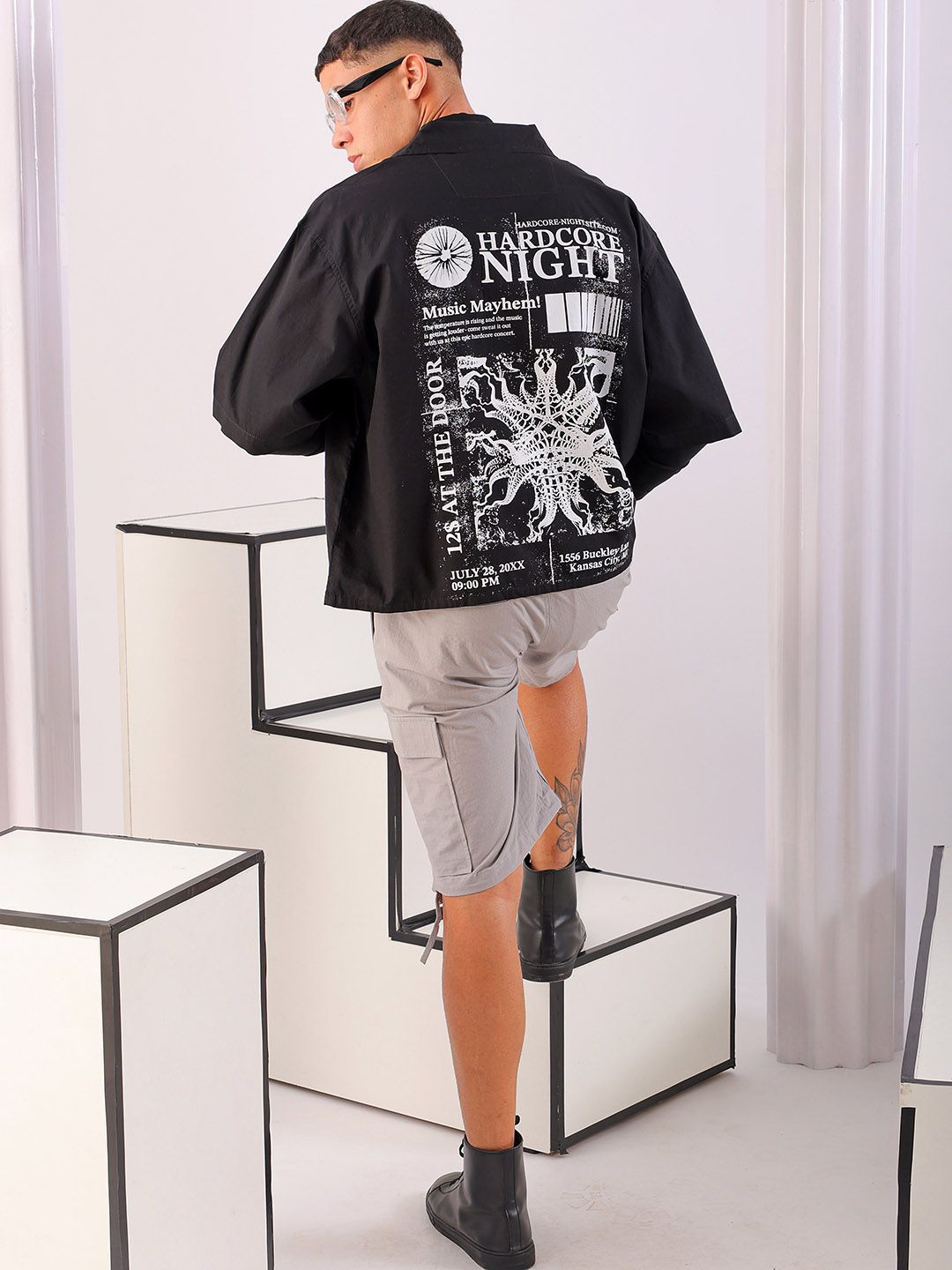 The Indian Garage Co Men Spread Collar Graphic Printed Cotton Boxy Casual Shirt