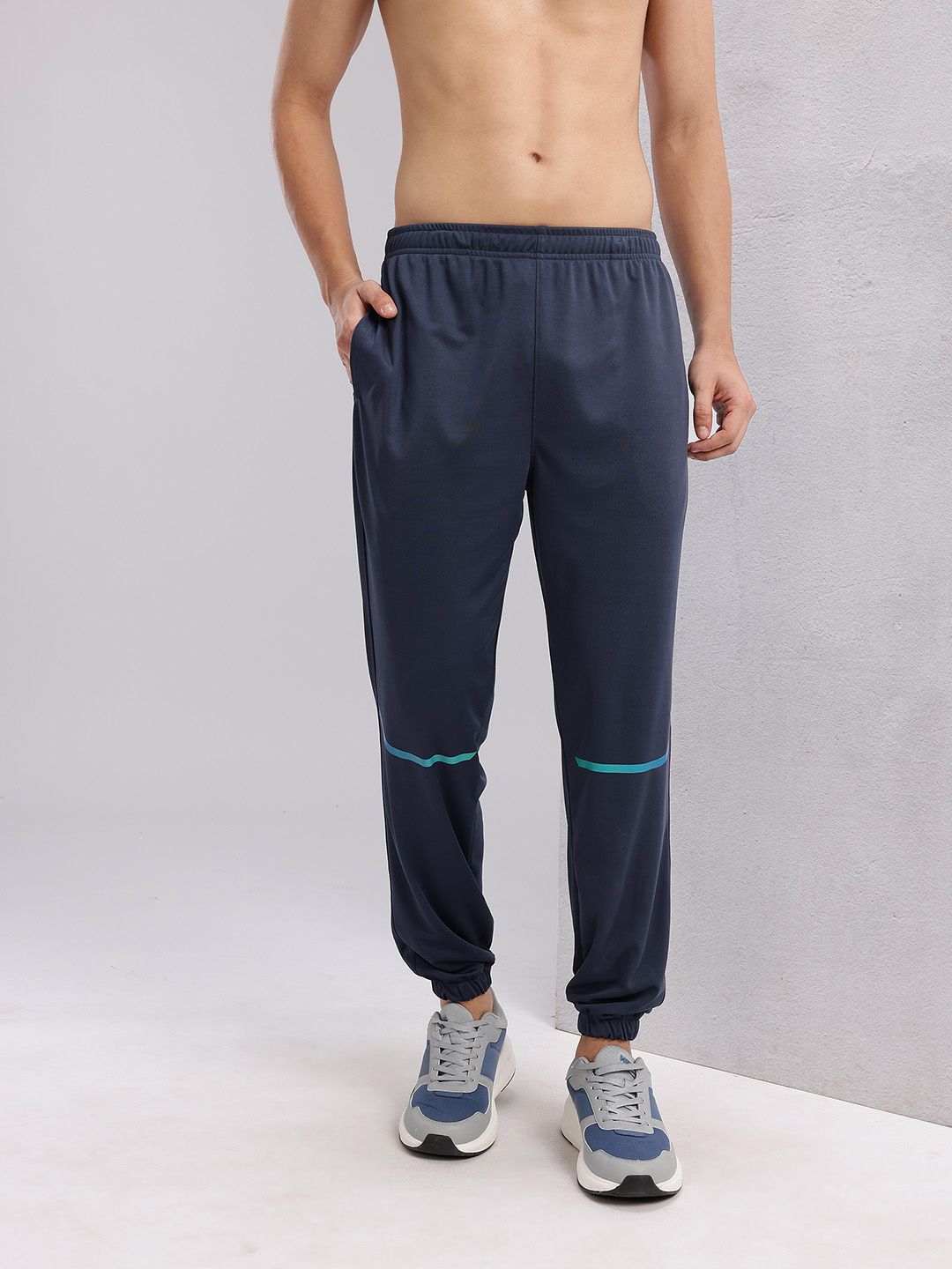 HRX by Hrithik Roshan Men Rapid-dry Training Joggers
